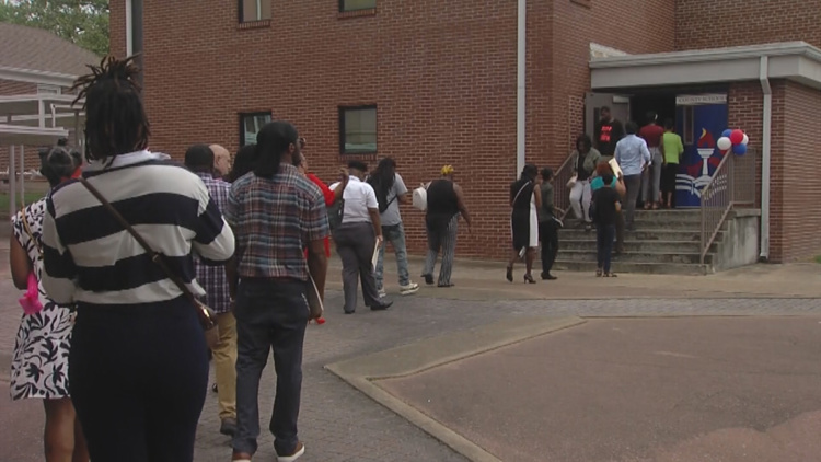 Hundreds attend MSCS job fair to fill educator vacancies before school starts