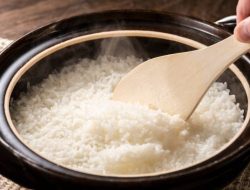 Tips Membuat Nasi Pulen dan Harum Seperti Hokben Tips Membuat Nasi Pulen dan Harum Seperti Hokben