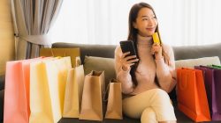 Gaya Hedon yang Dikuntungi Keberuntungan: 10 Weton Ini Tampil Glamor dan Kaya