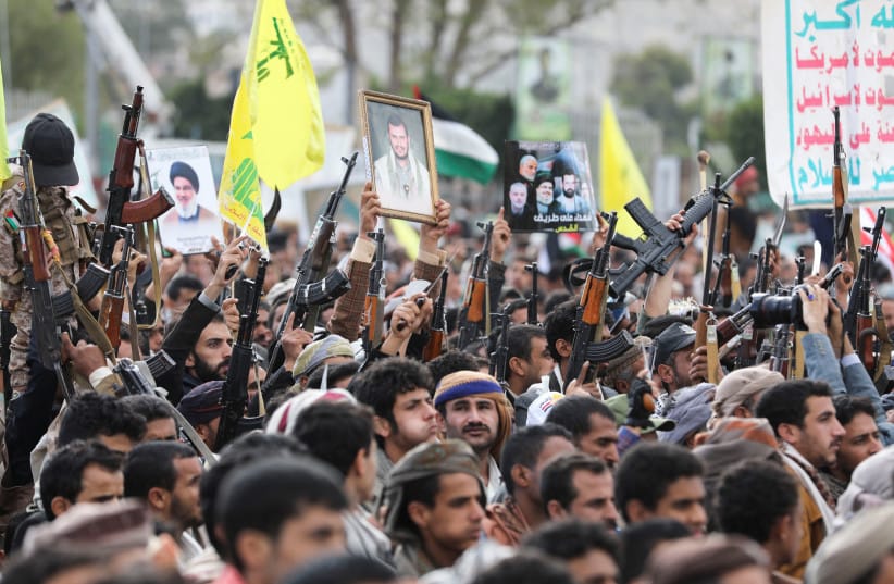 Hezbollah Opposes Long-Term Ceasefire Without Arms Retention