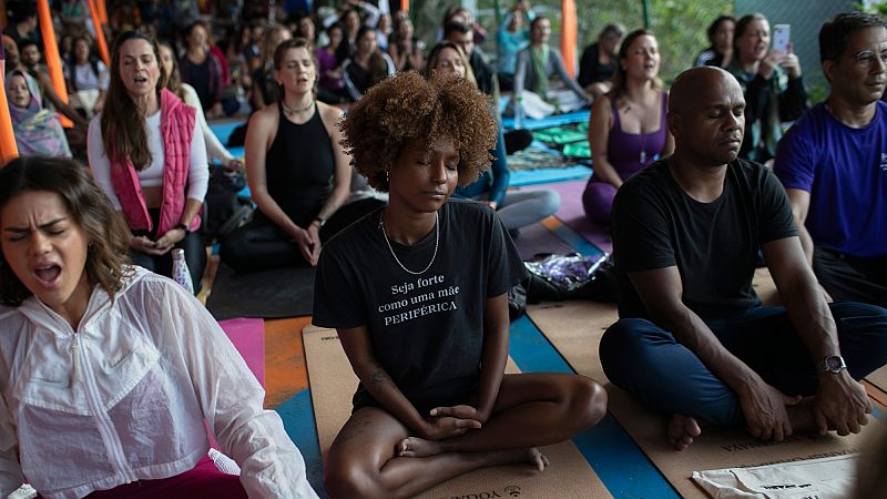 Yoga Training Program Empowers Rio Favela Instructors