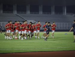 Prioritaskan Piala Dunia, Vanenburg Kurangi Pemain Timnas Senior