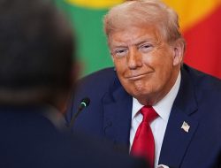 Trump Threatens 35% Tariffs on Canadian Goods