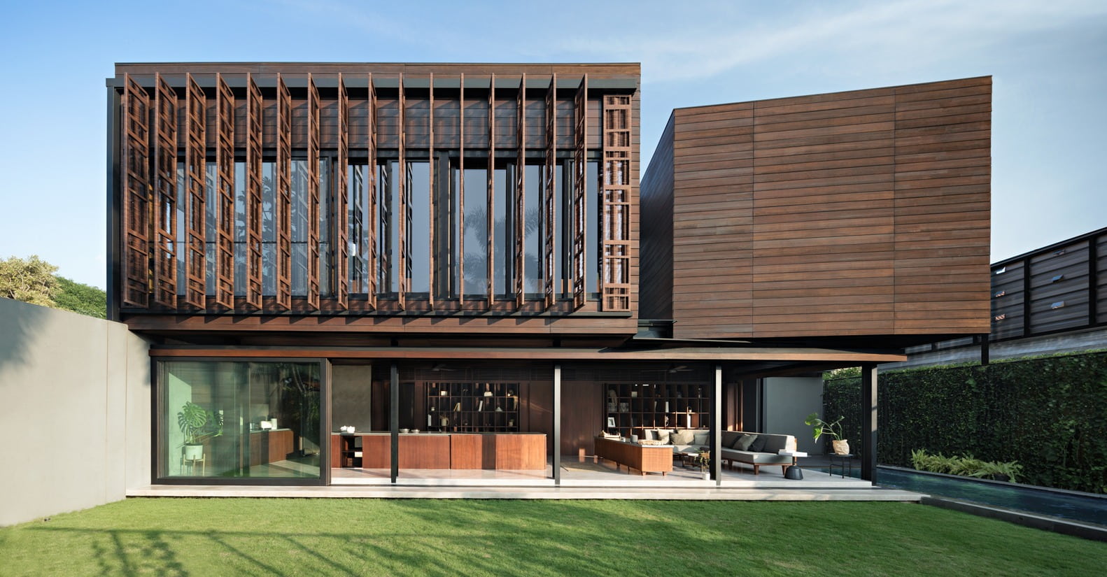 Inspirasi Rumah Kayu Modern dari 4 Arsitek