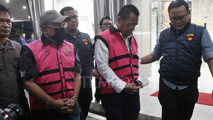 9 Tersangka Baru Kasus Korupsi Minyak Mentah, Petinggi Pertamina dan Riza Chalid Ditahan