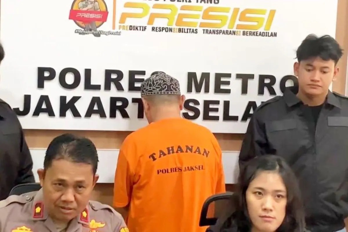 Guru Ngaji Cabuli 10 Santri di Ruang Tamu Saat Istri Pergi, Disebut Khilaf