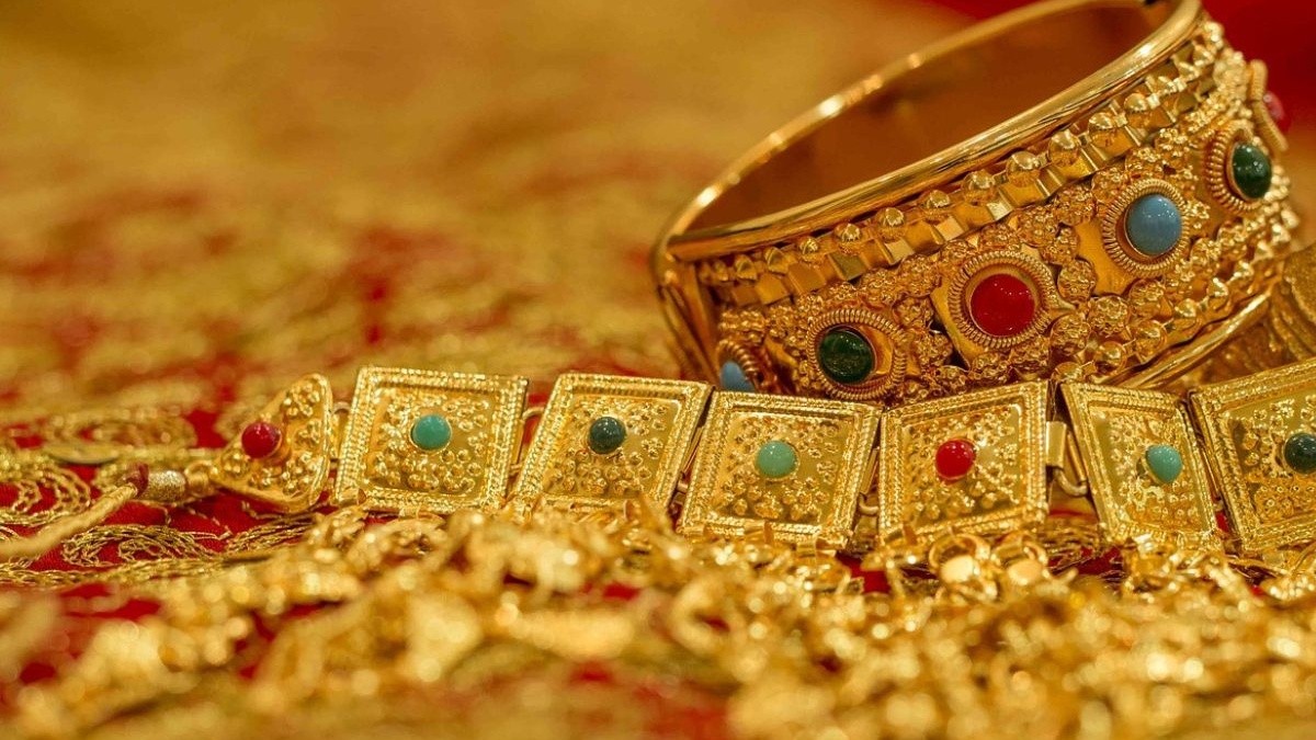 2025 Jewelry Box Update: What’s Trending and What’s Not