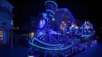 Breaking: Disney Starlight Parade Makes Debut at Magic Kingdom Tonight