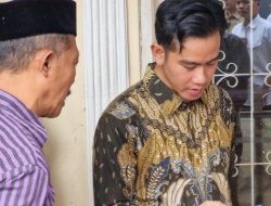 Wapres Gibran Tangani Banjir Ciledug: 5 Menit di Tanggul, Kunjungi 10 Rumah Warga