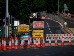 Summer Chaos on Nottinghamshire Roads: A52, A610, and A60 Lane Closures Summer Chaos on Nottinghamshire Roads: A52, A610, and A60 Lane Closures