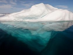 Mengapa Es di Kutub Berasal dari Air Tawar, Bukan Air Laut?
