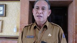 Pemkot Surabaya Berikan Seragam Gratis untuk Siswa Kurang Mampu Usai MPLS
