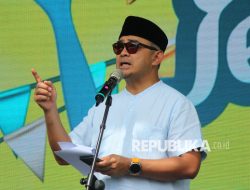 Tata Transportasi Bandung, Farhan Perkenalkan Angkot Cerdas, Jamin Kesejahteraan Sopir Tata Transportasi Bandung, Farhan Perkenalkan Angkot Cerdas, Jamin Kesejahteraan Sopir