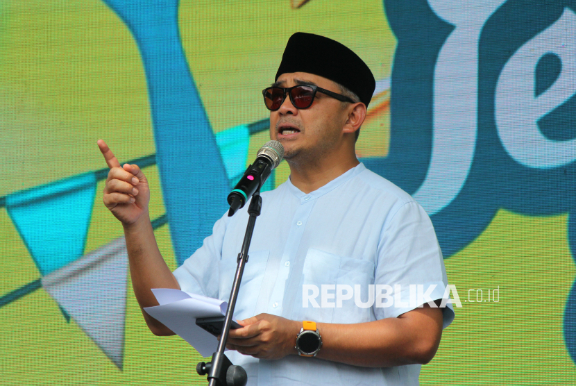 Tata Transportasi Bandung, Farhan Perkenalkan Angkot Cerdas, Jamin Kesejahteraan Sopir