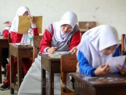 Aturan Baru KDM Bikin Siswa Cirebon Berangkat Sekolah Pukul 05.00 Aturan Baru KDM Bikin Siswa Cirebon Berangkat Sekolah Pukul 05.00