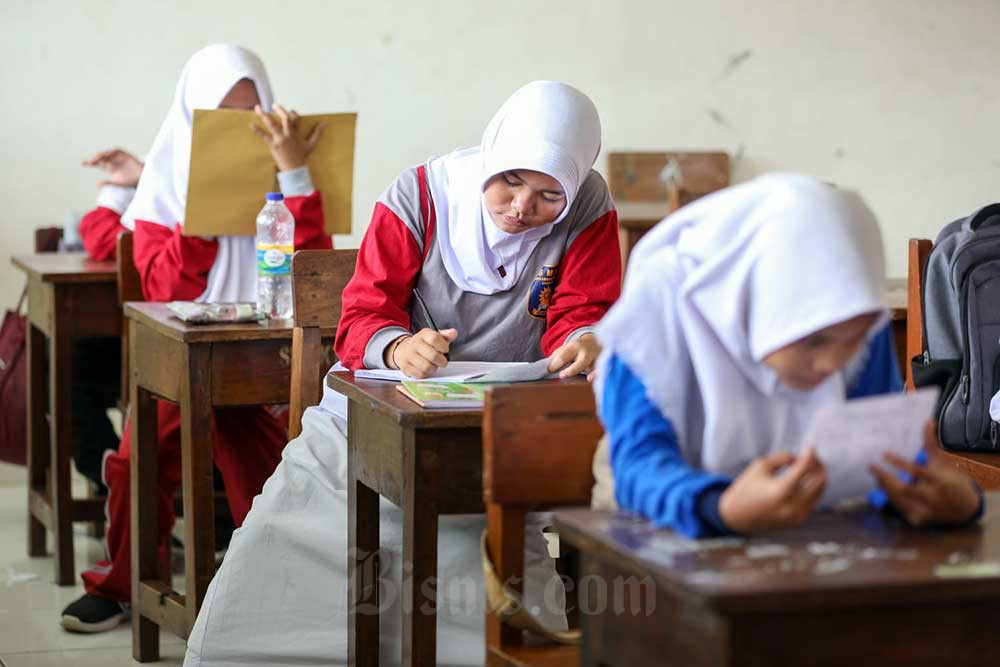 Aturan Baru KDM Bikin Siswa Cirebon Berangkat Sekolah Pukul 05.00
