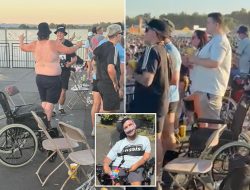 Stand By Me! Dozens of ‘Disabled’ Oasis Fans Rise in ‘Biblical’ Moments