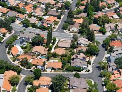Home prices drop nationwide, raising economic concerns