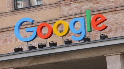 Google’s AI lets you virtually try on clothes