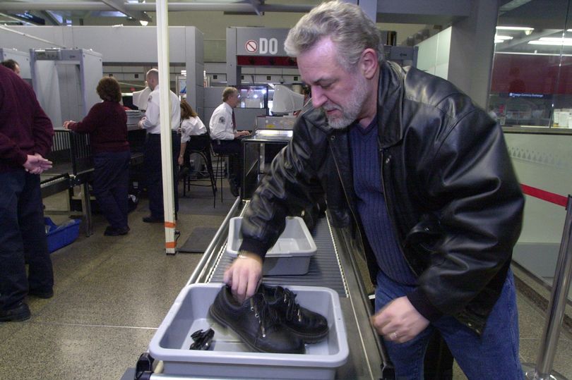 Pilot’s Wife Shares Shoe Removal Advice for Travelers