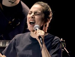Lady Gaga Goes Makeup-Free at Mayhem Ball, Stunning Fans with Raw Performance