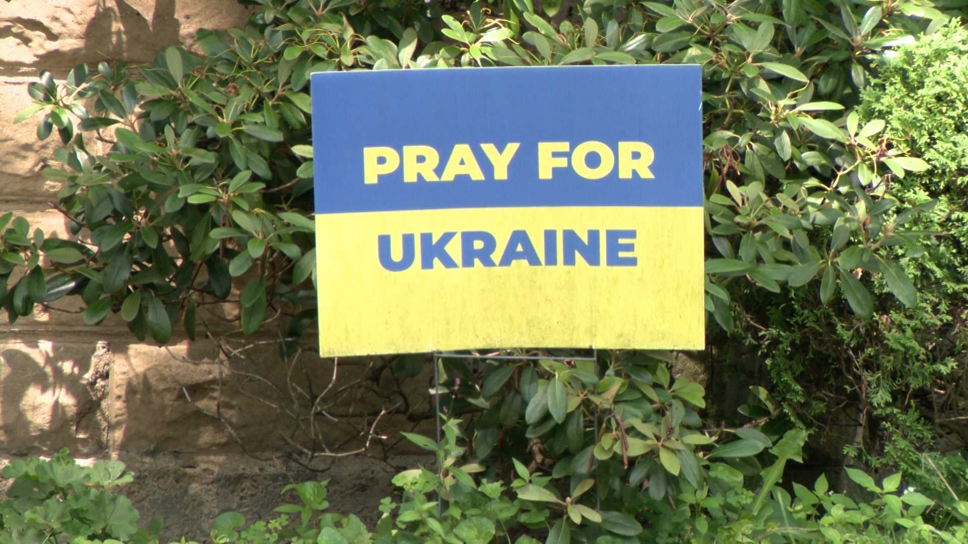 Ukrainian Refugees in Pittsburgh Fear Worst as Renewal Applications Stall