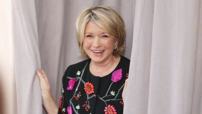 Martha Stewart’s Blueberry Patch: The Ultimate Summer Fruit to Grow