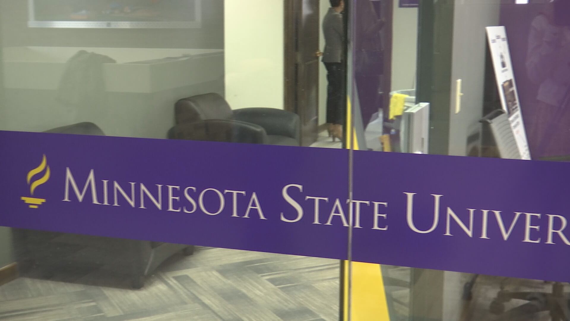 Professor Studies Link Between Long Work Hours and Academic Performance