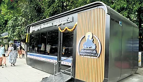 GCC Opens Lounge as Zomato Closes Worker Facility; Activists Criticize Corporate Priorities