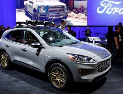 Ford Recalls 694,000 SUVs Over Fire Hazard Ford Recalls 694,000 SUVs Over Fire Hazard
