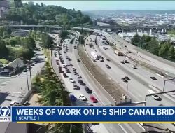 I-5 Drivers Face Gridlock as Ship Canal Bridge Closes