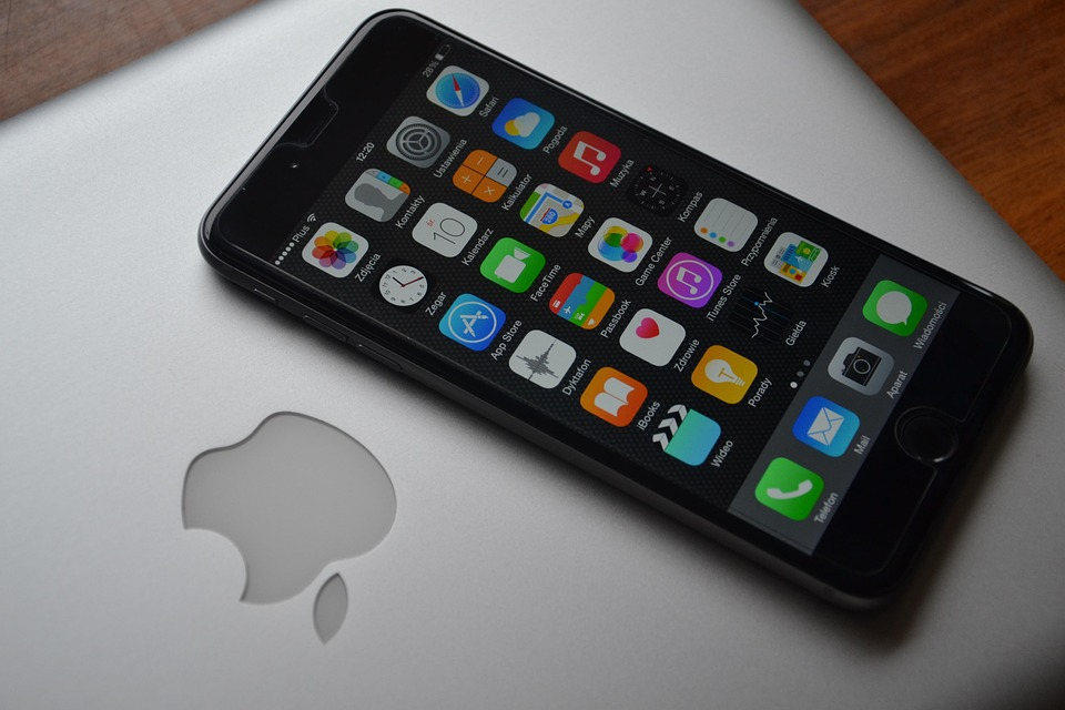 The Hidden Science of Apple’s Unbreakable Foldable iPhone—And Why It Matters