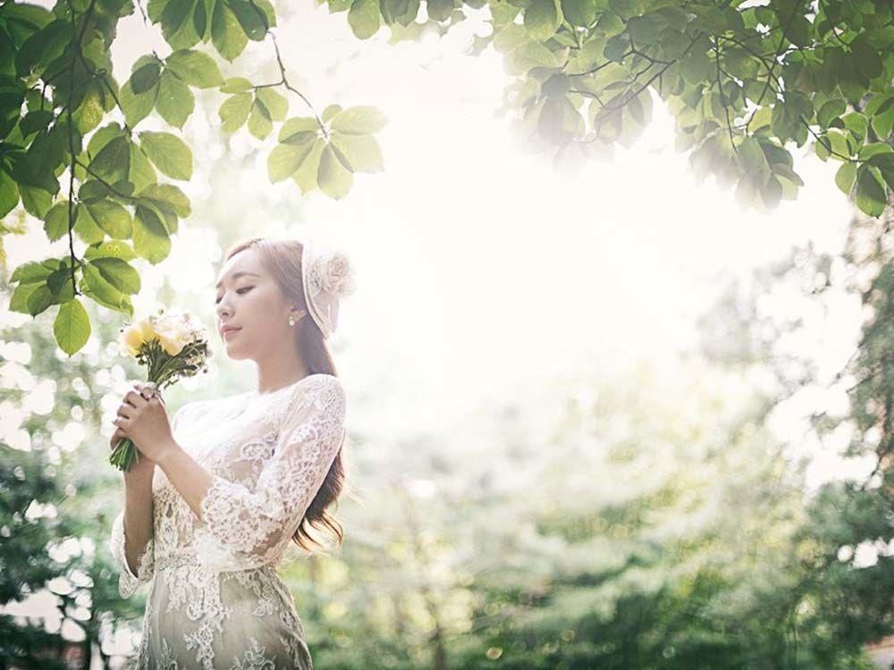 7 Inspirasi Foto Pre-Wedding Luar Ruang Hemat dan Menarik