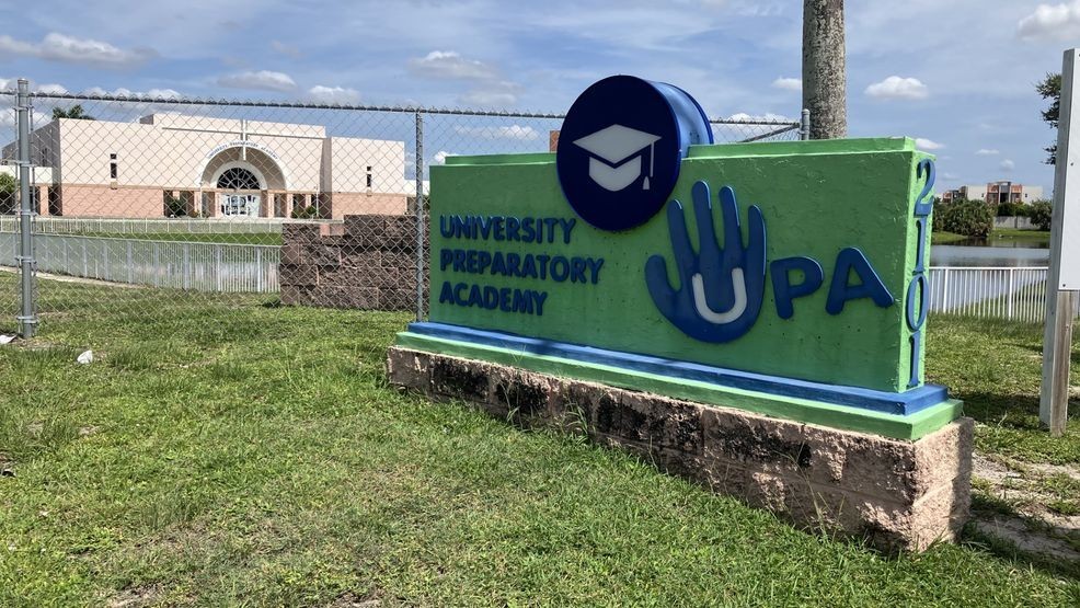 Palm Beach County Charter School Closes, Leaving Parents in Chaos