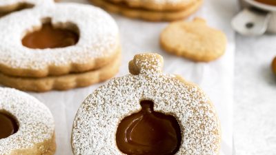 Spiced Pumpkin Linzer Cookies with Sweet Filling