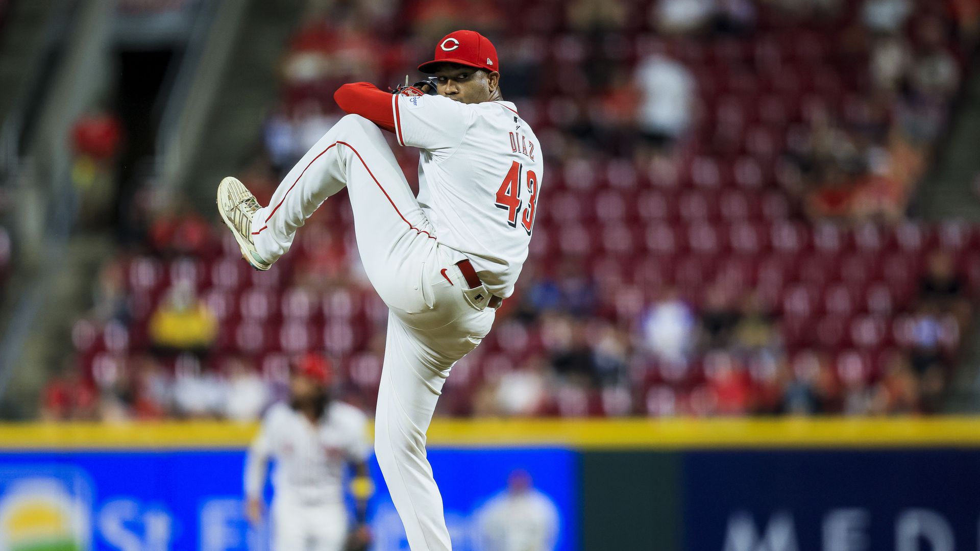Alexis Díaz Called Up with Tanner Scott on 15-Day IL