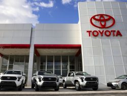 Toyota Q2 Sales Lag Behind Rival in Key Metric – Is Cause for Concern? Toyota Q2 Sales Lag Behind Rival in Key Metric – Is Cause for Concern?