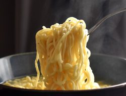 Canned Coconut Milk: Fast Ramen Upgrade Canned Coconut Milk: Fast Ramen Upgrade