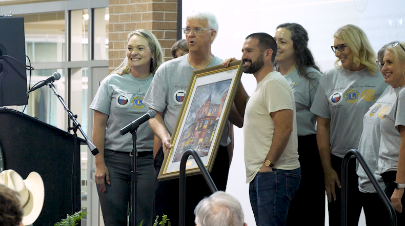 Country Music Star Addresses Van Buren Mayor’s Prayer Luncheon