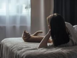 Jika Tidur Bersama Hewan Peliharaan, Psikologi Ungkap 7 Sifat Unik Anda