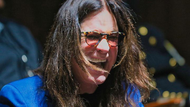 Aksi Liar Ozzy Osbourne di Panggung