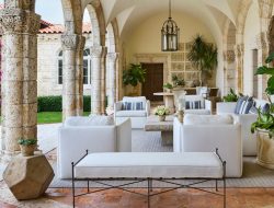 7 Outdoor Rug Trends Designers Can’t Stop Raving About