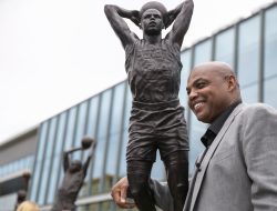 A Picture of Charles Barkley and a Dying Man Inspires a Delco Family