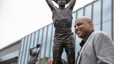 A Picture of Charles Barkley and a Dying Man Inspires a Delco Family