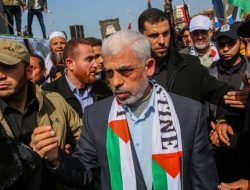 Gaza Sources Say Yahya Sinwar’s Wife Fled to Turkey, Remarried After His Death