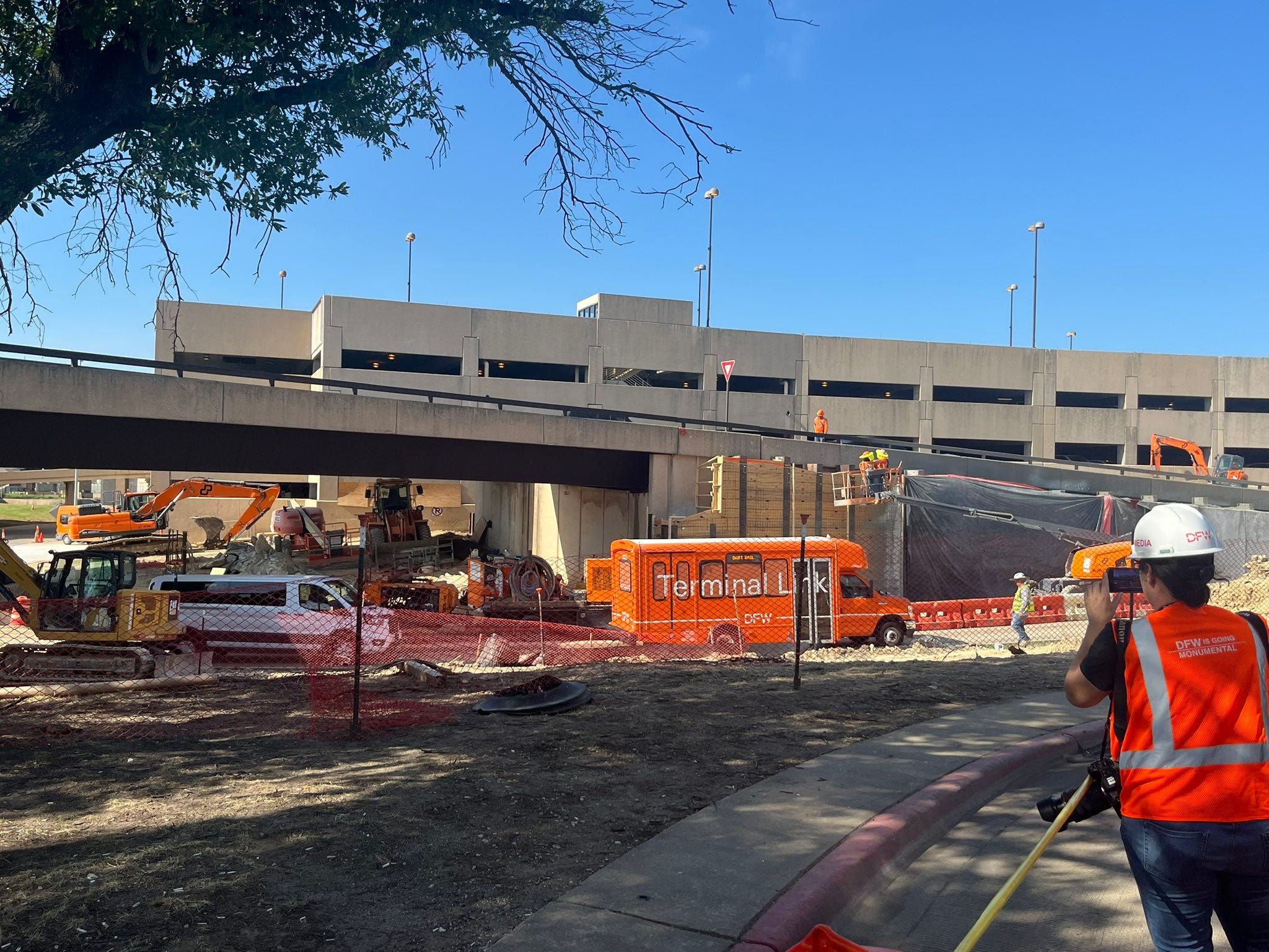 DFW Airport Launches International Parkway Construction