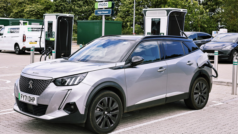 UK Drivers Log More Miles in EVs Than Gas Cars