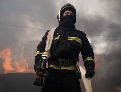 Russia strikes Kharkiv center: Casualties reported