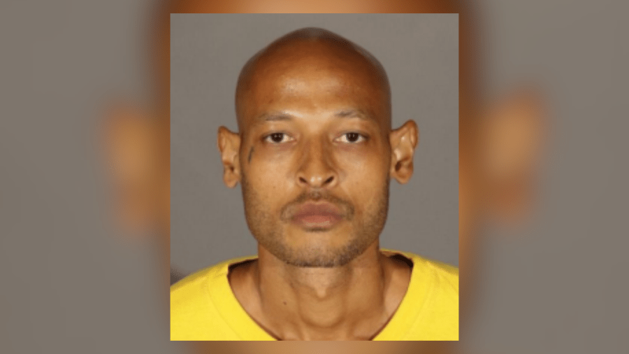 Serial Butt-Sniffer Re-arrested in Burbank