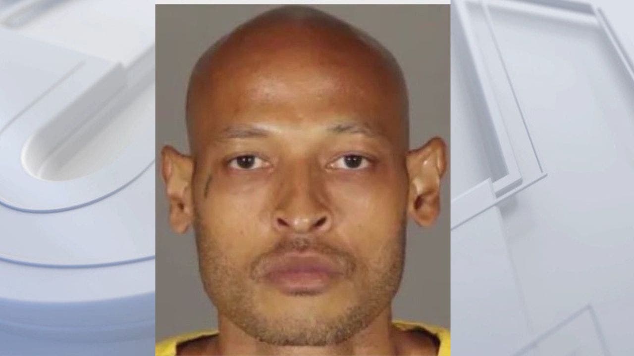 Sex Offender Arrested Again for Sniffing Woman at Burbank Store
